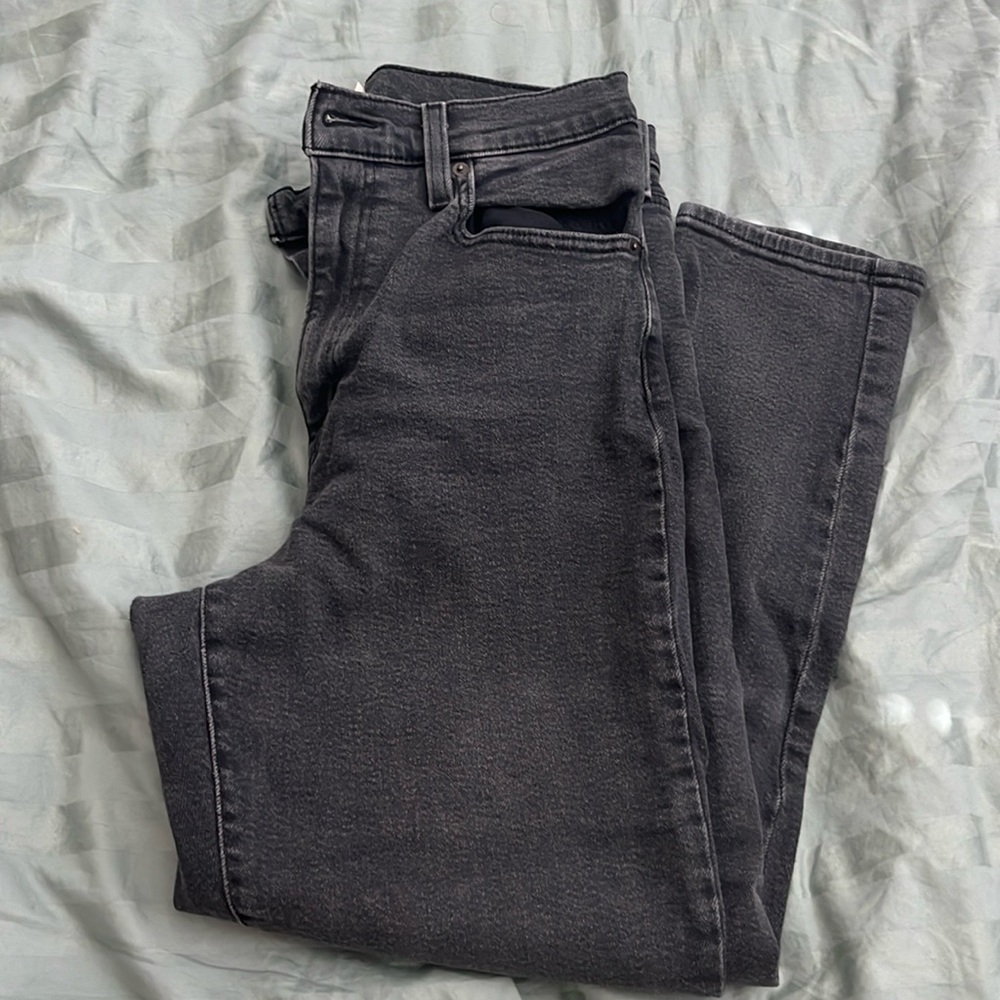 Levi’s mom Jean size 30 waist